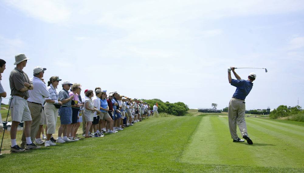 The Big Story of 2004 US Open Golf: What made it special? Discover the players, the course, and all the best moments of the 2004 US Open Golf.